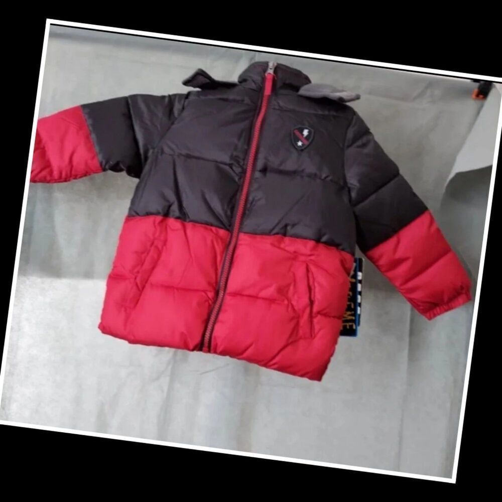 NWT Xtreme Red/Black Hooded puffer Coat 4T. Water & Wind resistant